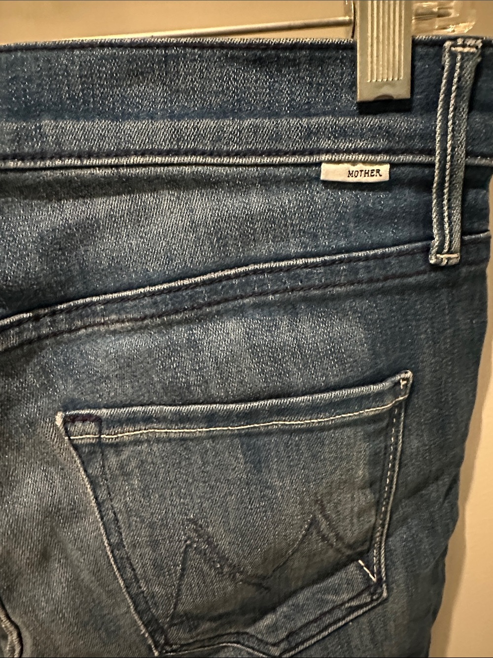 EUC Mother Denim mid rise dazzler crop jean in squeeze it - size 27 $278 retail - Picture 6 of 10